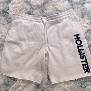 Hollister short